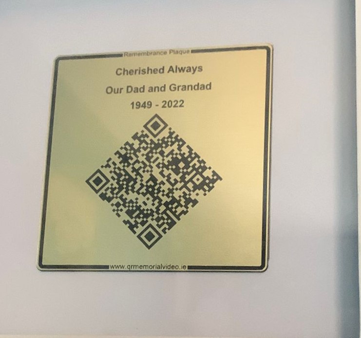 Memorial plaque personalised